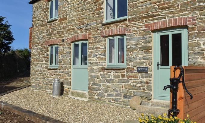 Mount Hawke Cottage | 3 bedroom accommodation in Mount Hawke, near St Agnes