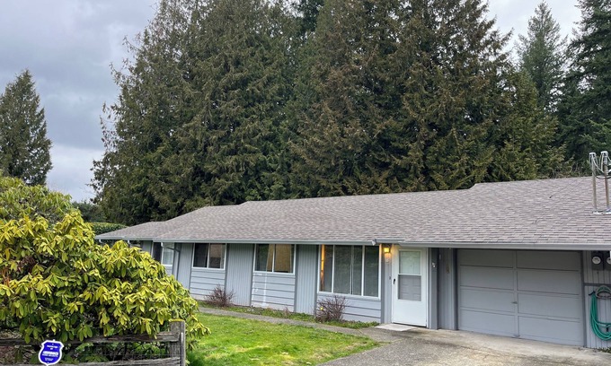 Bonney Lake Apartment | 3-bedroom apartment in fabulous Bonney Lake