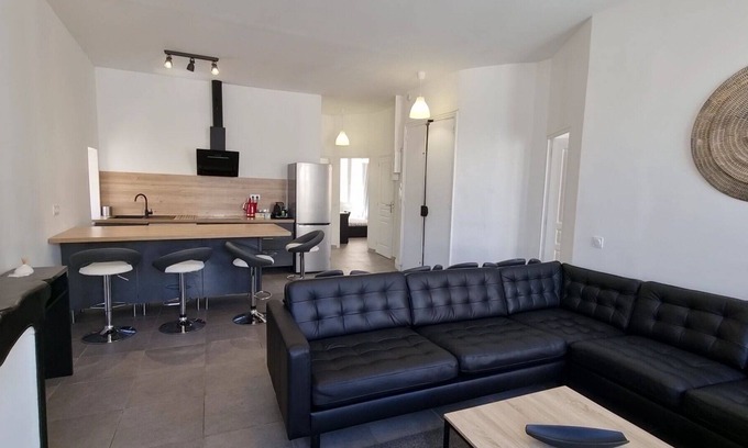 La Castellane Apartment | 3 bedroom apartment with garage