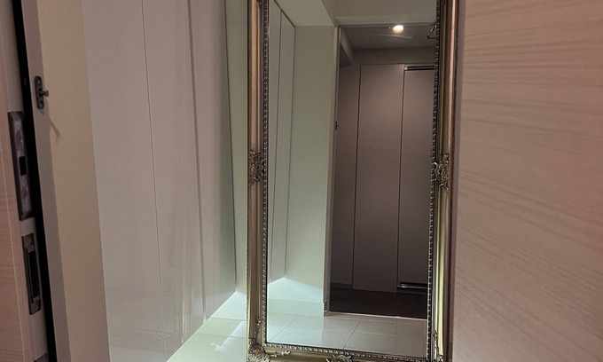 Shinsaibashi Apartment | 3-bedroom Apartment with Balcony