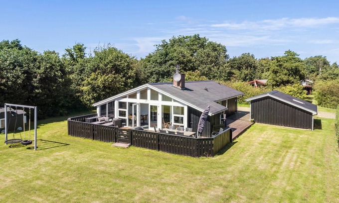 Bork Havn House | 3 bedroom awesome home in Hemmet