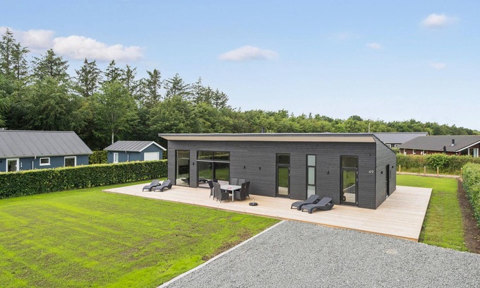 Bork Havn House | 3 bedroom awesome home in Hemmet