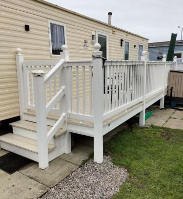 Rhyl House | 3 Bedroom Caravan, Edi Rita, Robin Hood, Pet Friendly