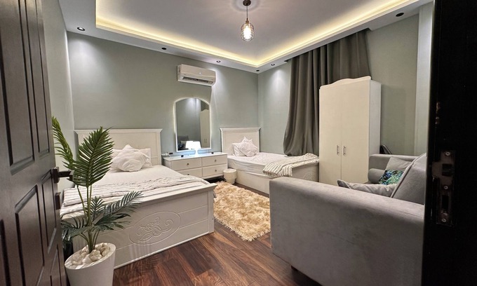 Sheikh Zayed City Villa | 3-bedroom villa with a pool Sheikh Zayed City with WiFi
