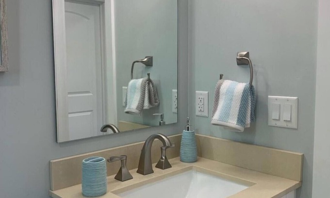 Key Colony Beach House | 3-bedroom home in beautiful Key Colony Beach with AC