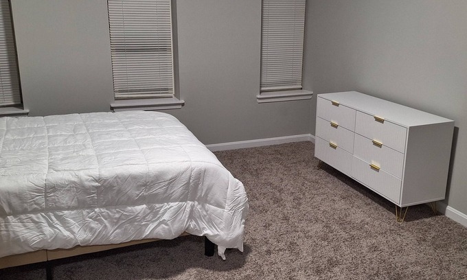 Downtown Baltimore House | 3-bedroom house in amazing Baltimore with WiFi