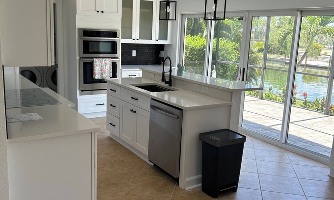 Sanibel House | 3-bedroom house in fantastic Sanibel with AC