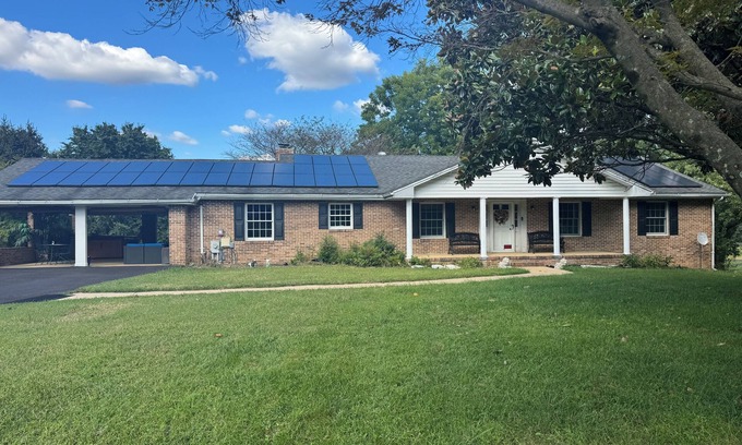 Gambrills House | 3-bedroom house in Gambrills, in the area of Annapolis, Baltimore, & DC.