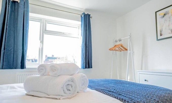 Shelsley Beauchamp House | 3 Bedroom House in Worcester with Parking