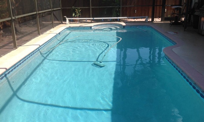 Pembroke Pines House | 3 bedroom house w/private heated salt water pool, bbq, quiet location