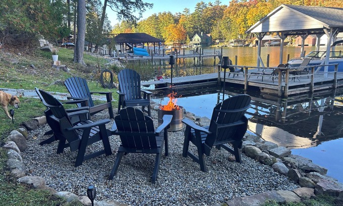 Pilot Knob House | 3 Bedroom Lakefront home on Lake George with dock slip for 25 foot boat included