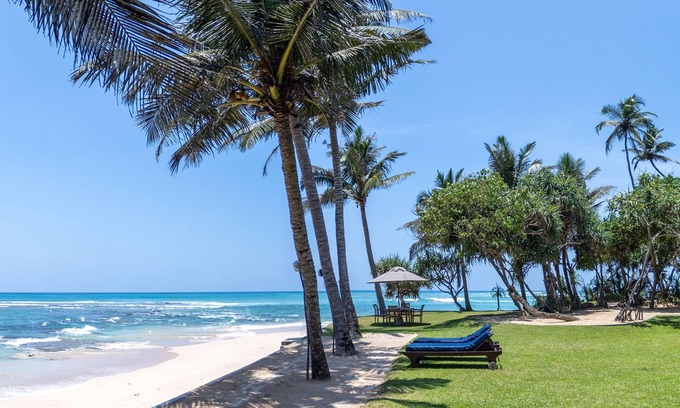 Kathaluwa Villa | 3 bedroom luxury villa on the beach- Exclusive. Fully Staffed. South Point Villa