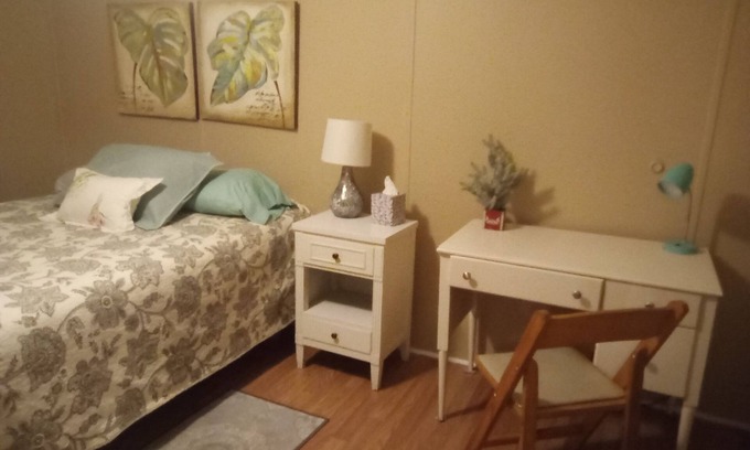 Shell Point House | 3-bedroom mobile home in tranquil Beaufort with WiFi, AC