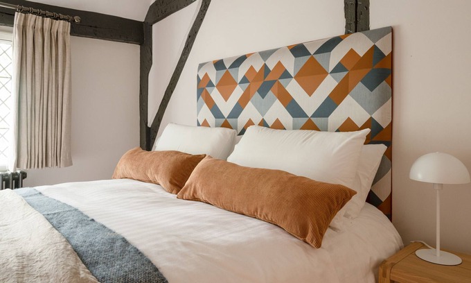 Coventry City Centre Cottage | 3 bedroom modern luxury cottage