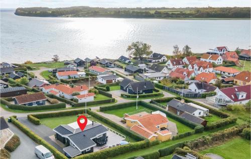 Hejlsminde Strand House | 3 Bedroom Nice Home In Hejls