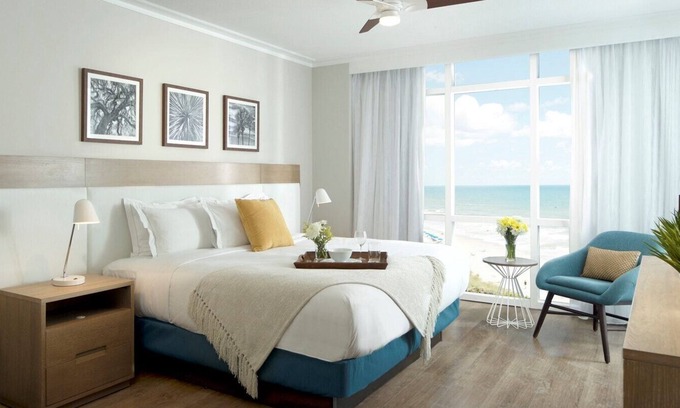 Myrtle Beach Apartment | 3 Bedroom Oceanfront suite at HVC Ocean 22, 2200 N. Ocean Blvd, Myrtle Beach
