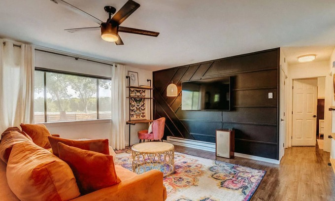 Prescott House | 3-bedroom pet friendly Lake home in amazing Prescott with WiFi. Enjoy your stay