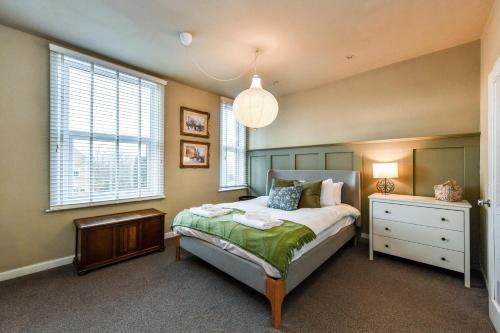 Mapperley House | 3 Bedroom Semi-Detached House Ideal for Corporate Stays in Nottingham