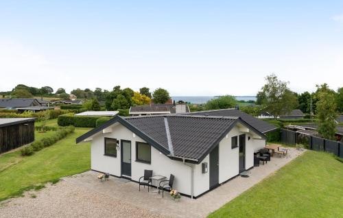 Hejlsminde Strand House | 3 Bedroom Stunning Home In Hejls