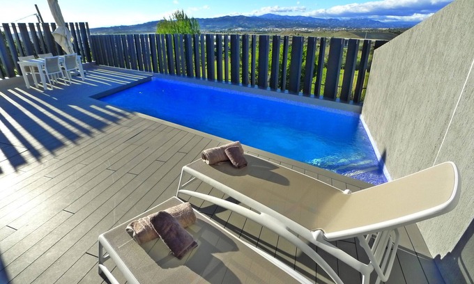 Caleta de Velez Ski Chalet | 3 Bedrooms | Baviera 43 | CG R1284