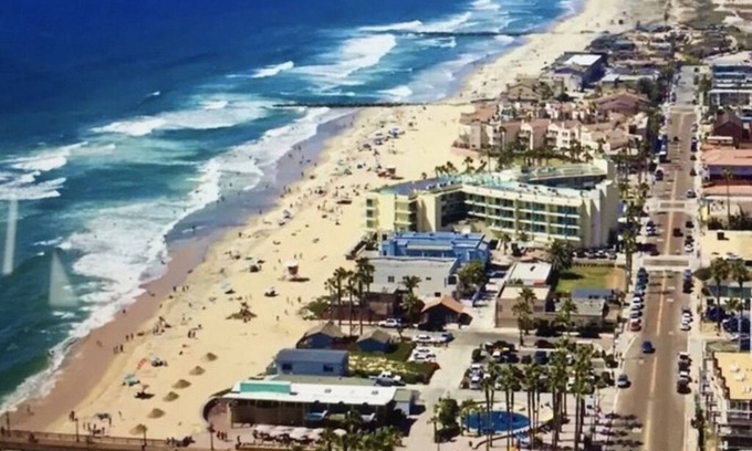 Imperial Beach Condo | 3 BR, 2 Bath Condo just a few steps to the Beach!
