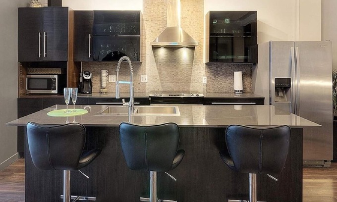 Hochelaga Apartment | 3 BRM house with private spa