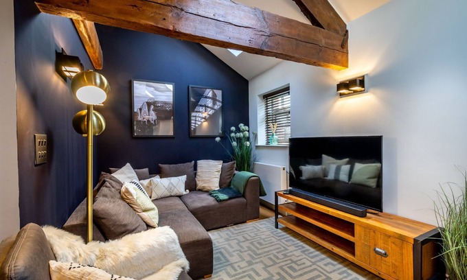 York Apartment | 3 Clementhorpe Maltings - a premium stay that sleeps 6 guests in 3 bedrooms