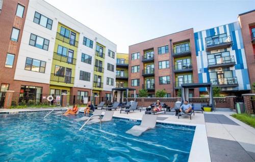Mile Square Apartment | 3 Downtown spacious combined units with free parking