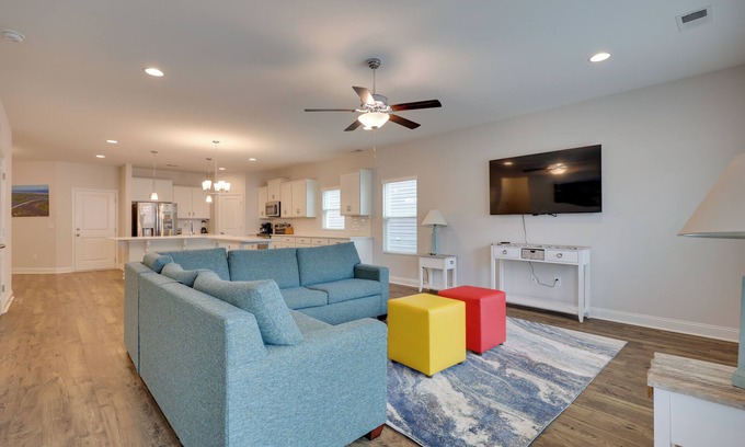 Ocean Isle Beach House | 3 Mi to Golf & Waterway: Ocean Isle Beach Retreat!