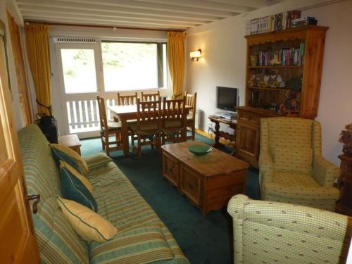 Courchevel Apartment | 3 pièces skis aux pieds, balcon, parking, animaux admis - FR-1-514-8