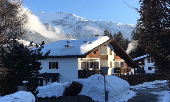 Flims Apartment | 3-room apartment, two bus stops to Flims cable cars, ground floor, quiet