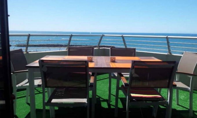 Cap d'Agde Apartment | 3-ROOM APARTMENT WITH PANORAMIC VIEW OF THE SEA