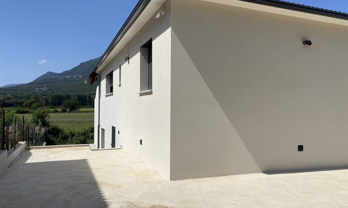 San-Nicolao Apartment | 3-star apartment with mountain views, 5-minute drive from the beach