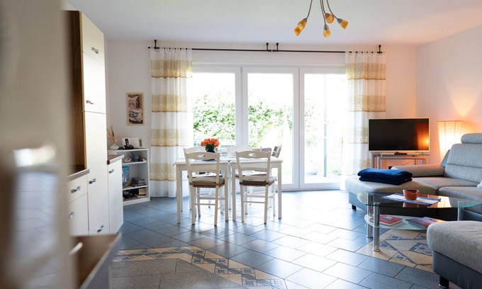 Old Town Apartment | 3 stars (DTV) 50m ² guest apartment between port and. old town