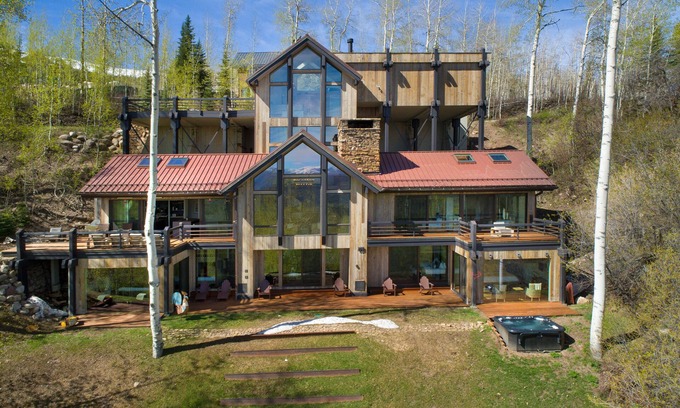 Snowmass Village House | 3 story Luxury Ski In/Ski out Mountain Contemporary Home