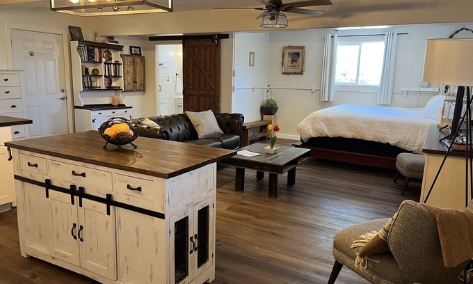 Torrey Apartment | #3 Studio Home in the Heart of Utah