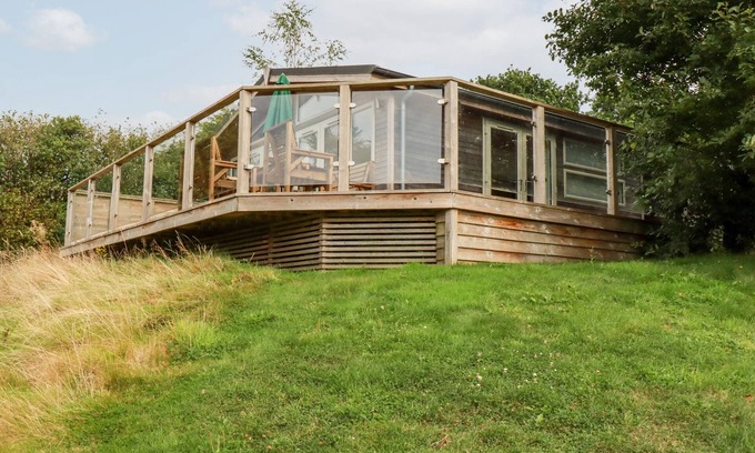 Looe Cottage | 3 VALLEY VIEW, pet friendly, country holiday cottage in Lanreath
