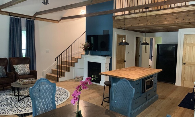 Nauvoo House | 30% Discount Sept-May! Nauvoo Blue! 30-DAYS OR MORE REQUIRED!