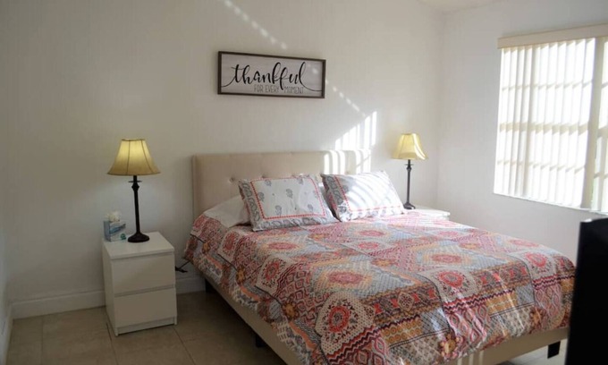 Boca Raton Apartment | 300D - Boca Retreat w/Pool, Parking, Near Evert Tennis & Shops