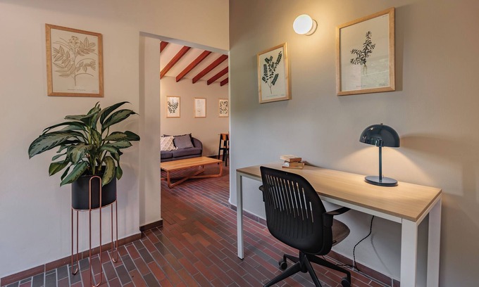 Robledo Apartment | 302 Modern 2 bedroom apartment