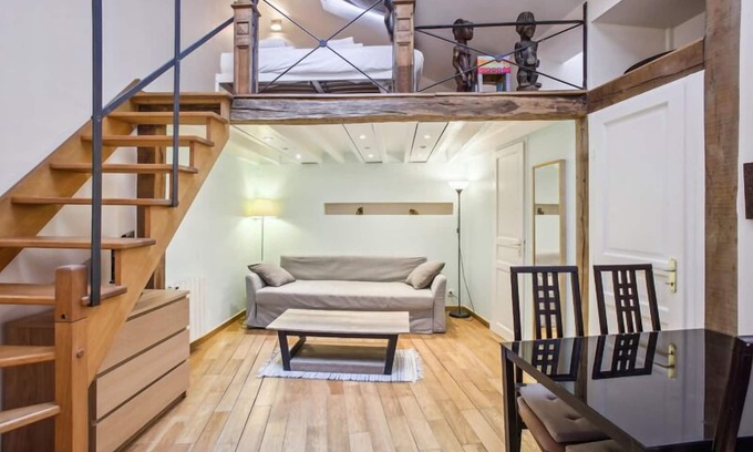 Champs-Elysees Apartment | 304 Suite Boetie - Superb apartment in Paris.