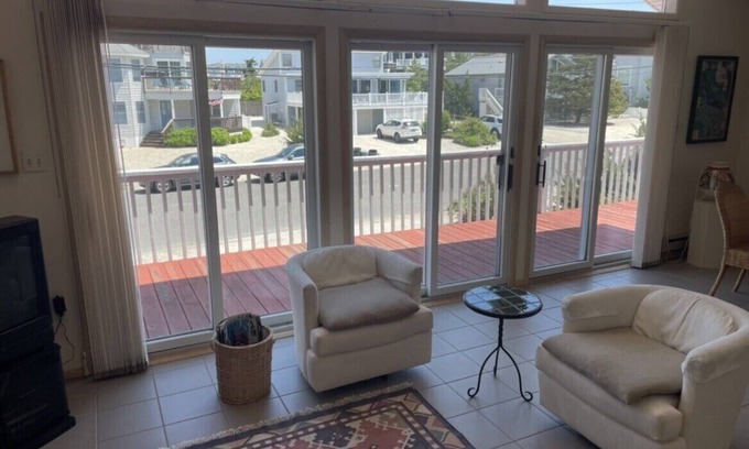 Loveladies House | 30th Street Barnegat Light!