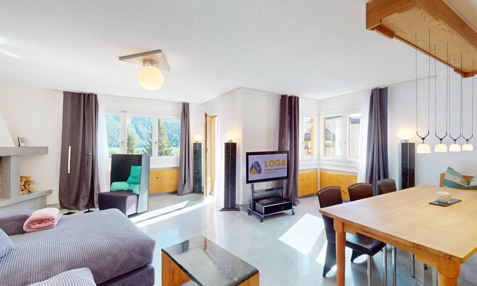 Silvaplana Apartment | 3½ - room apartment on the mezzanine floor.