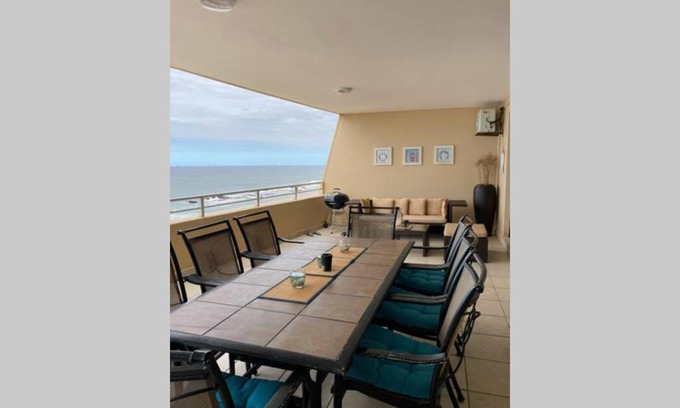 Umdloti Apartment | 32 Lazy Lizard - Beautiful Sea Viewing Apartment