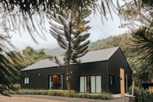 Mae Rim House | 360 Black Cabin CNX