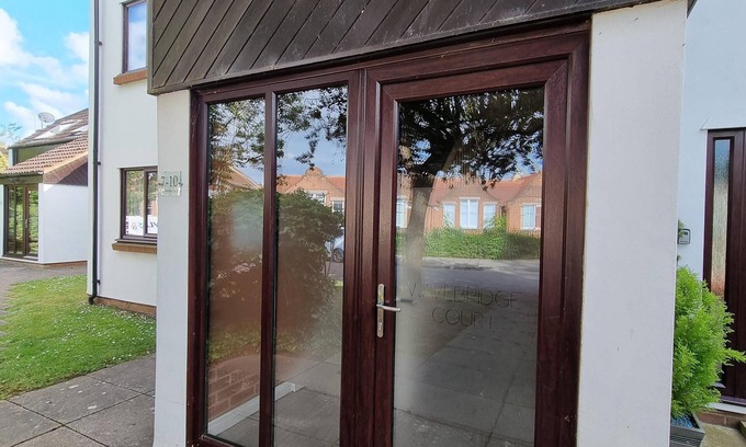Heybridge Apartment | 360 Serviced Accommodations - Swan Path Retreat - 2 Bedroom Apartment