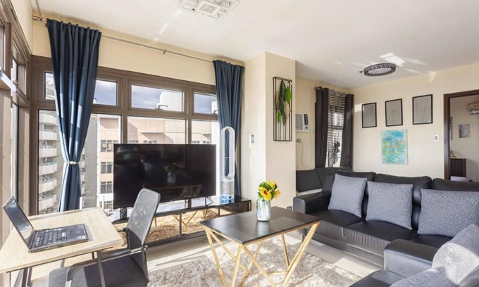 Pasay Condo | 36G Penthouse, Radiance Manila Bay