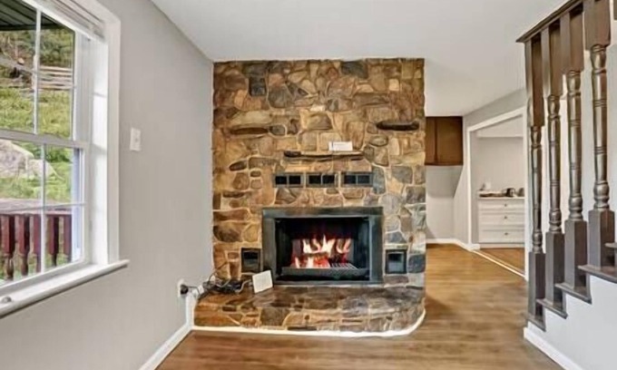 Stanley Cabin | 37 Acres | Cabin | Pond | Creek | Private Oasis
