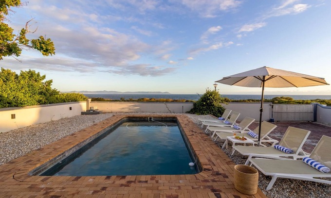 Westcliff House | 38 on Westcliff