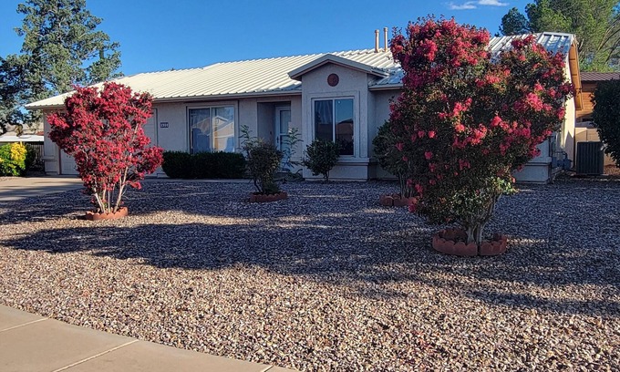 Sierra Vista House | 3bd/2ba Quiet neighborhood home centralized for all your travel desires.